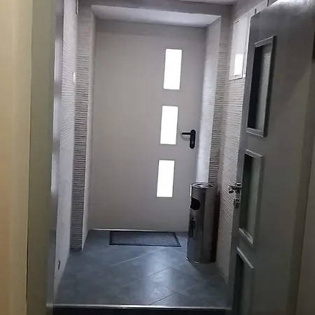 ботеви *